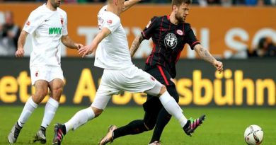 Soi kèo bóng đá Eintracht Frankfurt vs Augsburg, 20h30 ngày 21/8