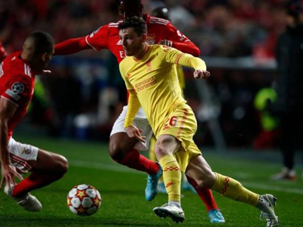 Tin Liverpool 6/4: Robertson không hài lòng với cổ động viên Benfica