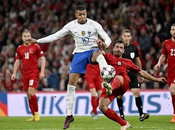 Bóng đá hôm nay 26/9: Pháp nhận thống kê cực tệ tại Nations League