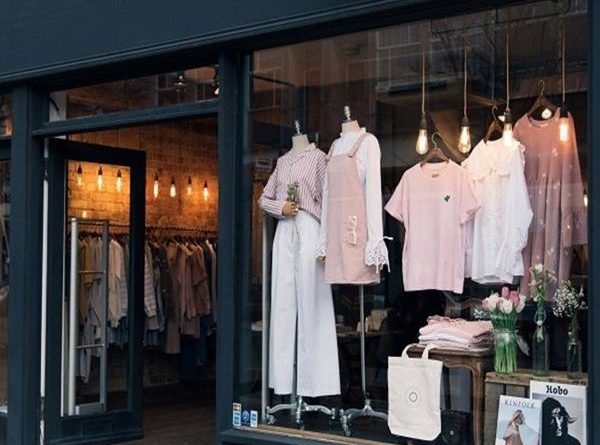 Mở shop quần áo cần bao nhiêu vốn?
