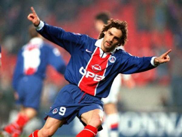 Tiền vệ Marco Simone