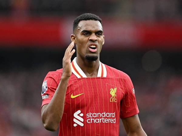 Hành trình sự nghiệp thăng trầm của Ryan Gravenberch Hành trình sự nghiệp thăng trầm của Ryan Gravenberch