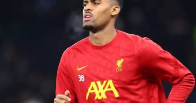 Tin Barca 10/11: Ryan Gravenberch là mục tiêu hàng đầu